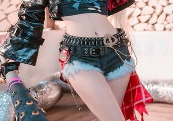 校主任来了：Kuuko W的免费写真下载站开启！